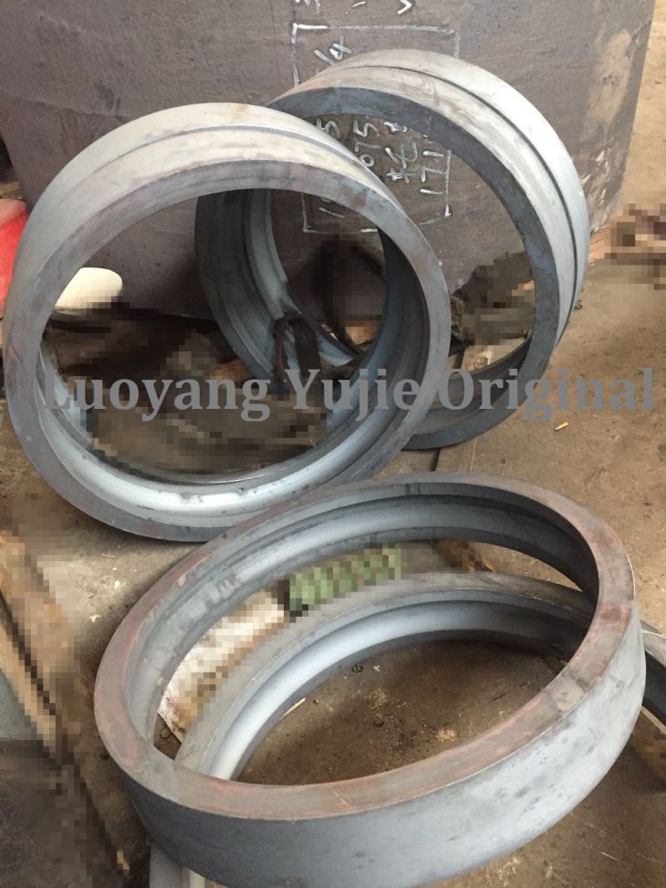 Bearing Ball Track Machined By 1.6m Vertical Machining Tool Equipment